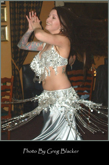 audience bellydancing